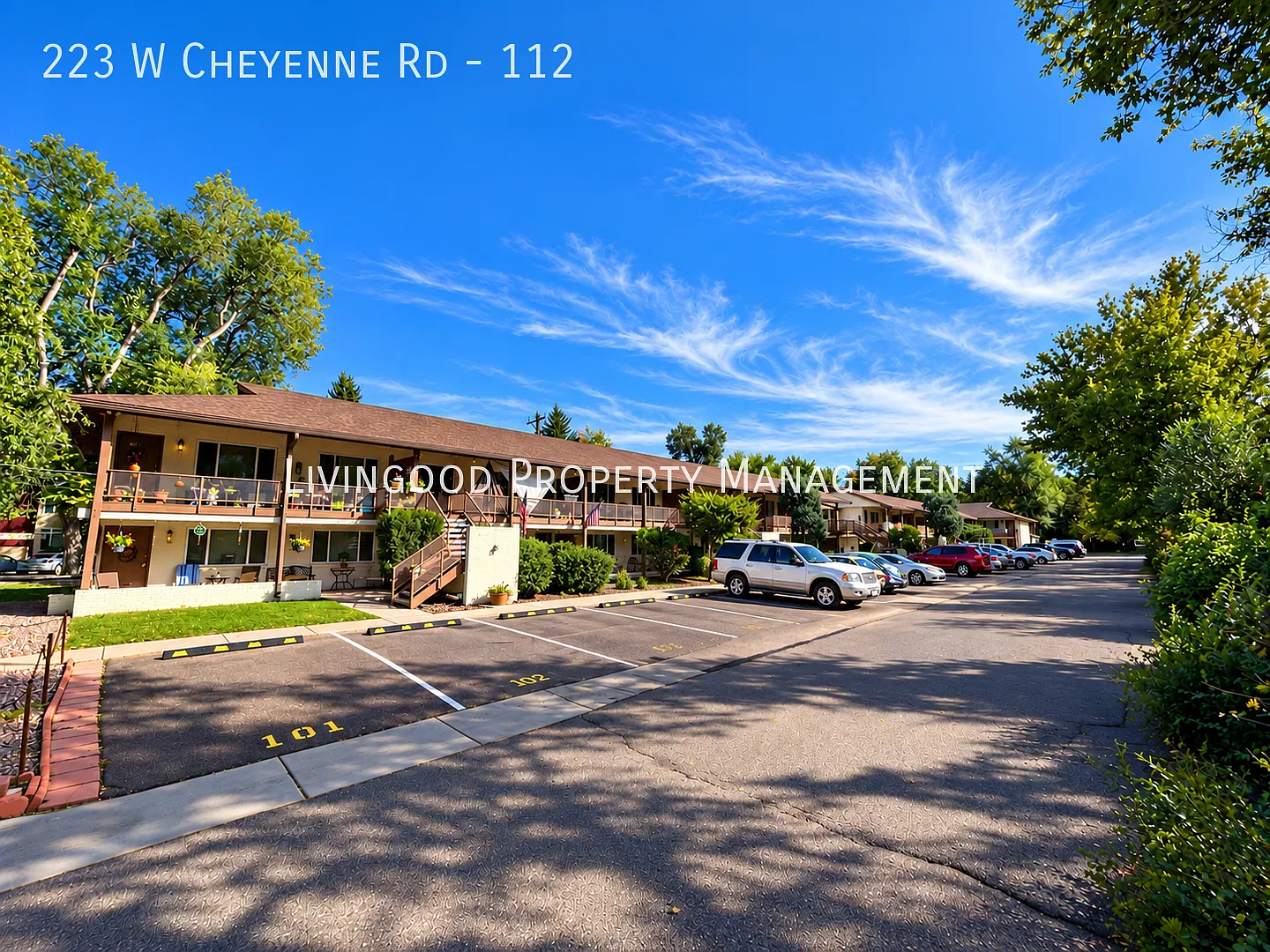 223 W Cheyenne Rd — Photo 2