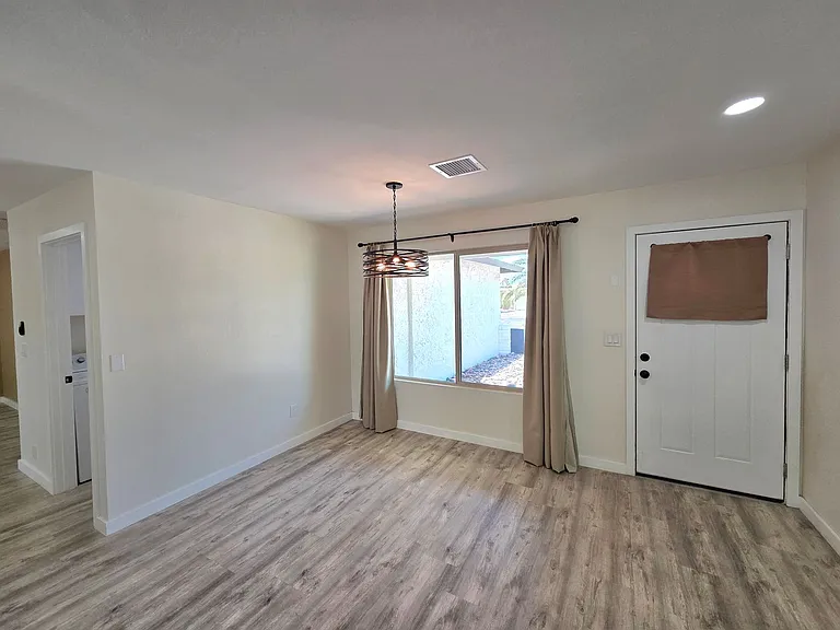 5835 E Acoma Dr — Photo 7