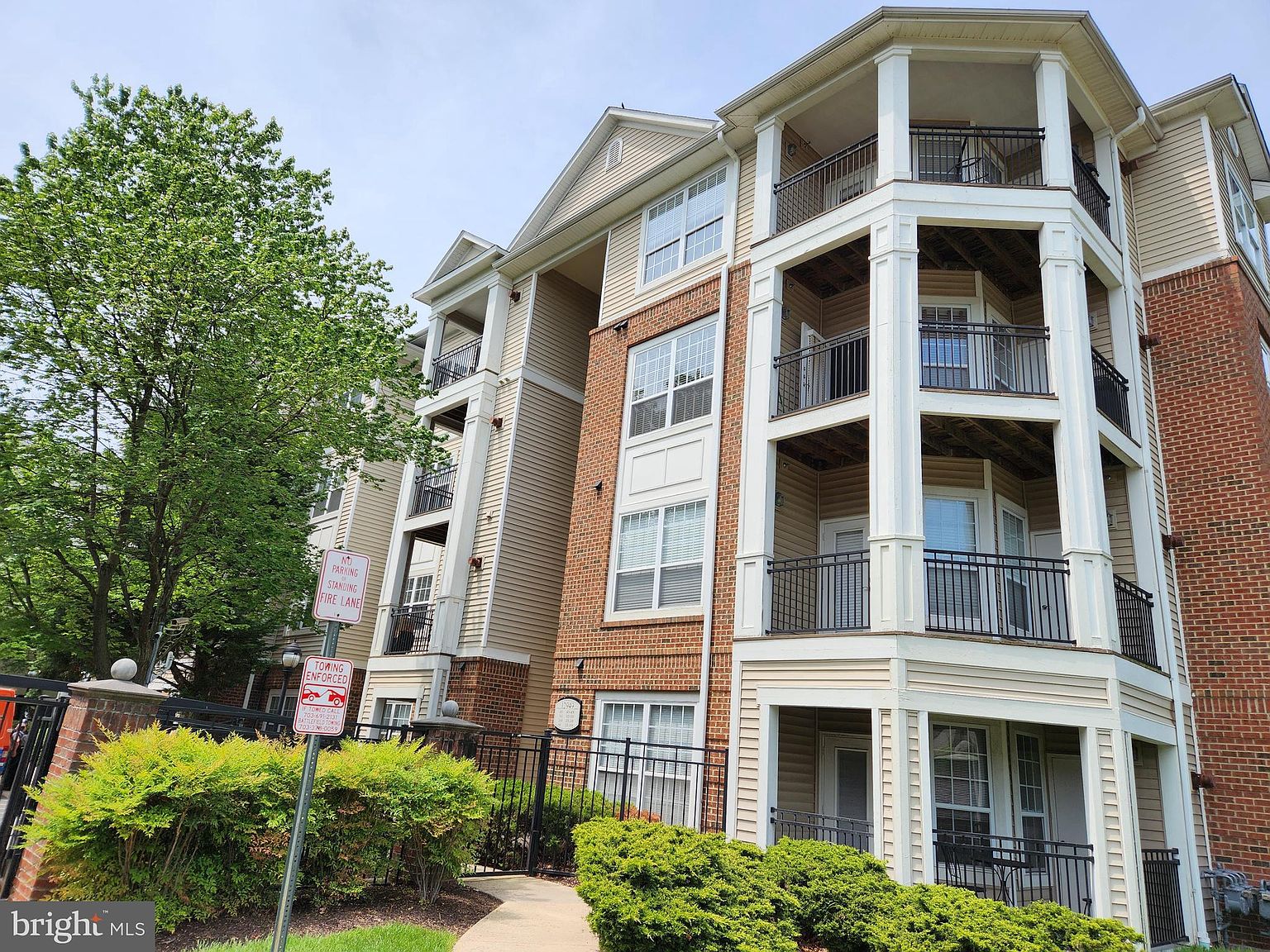 12949 Centre Park Cir APT 202, Herndon, VA 20171 MLS VAFX2128612