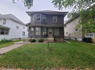 313 1/2 Denver St, Waterloo, IA 50701