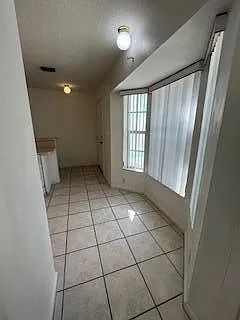 1646 Hawthorne Pl — Photo 7
