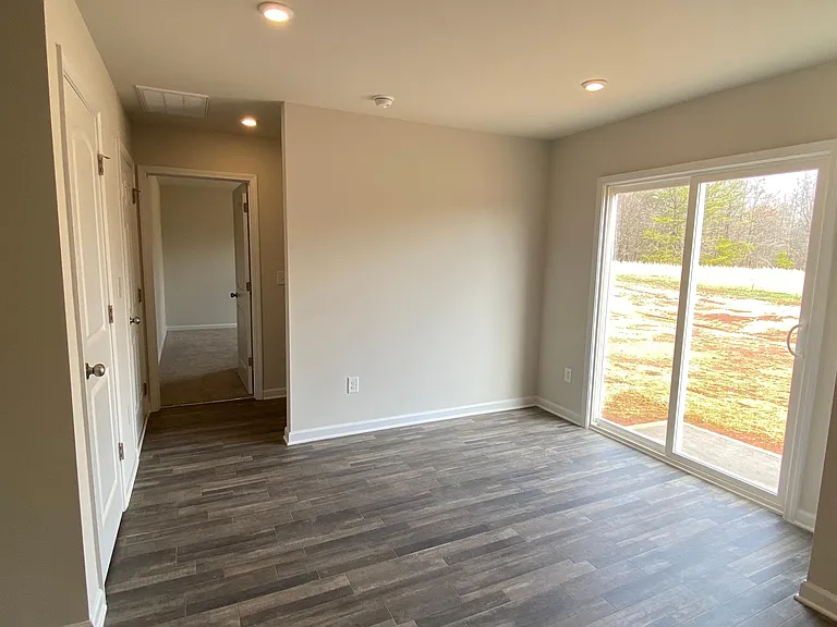 1542 Catskill Way — Photo 6