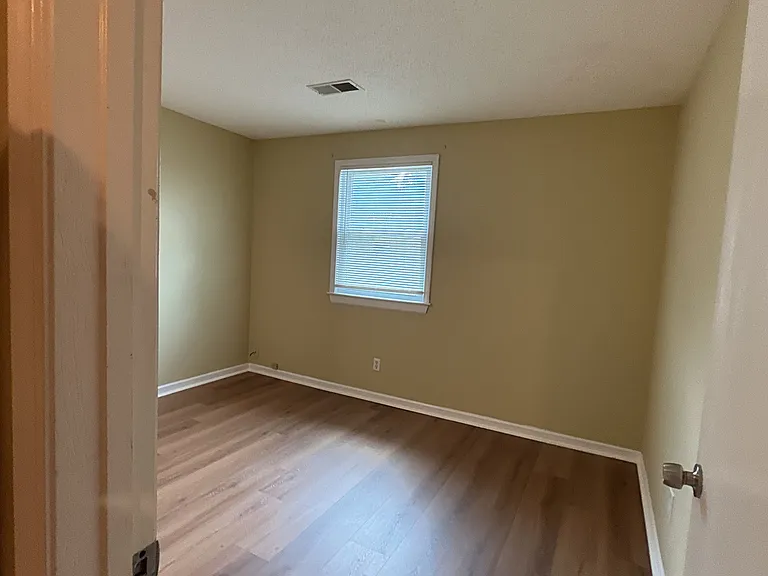 2815 Eaton St — Photo 11
