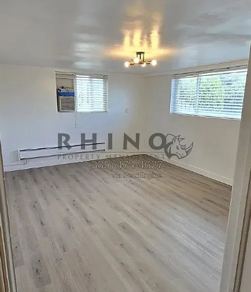 615 E Grand St #1 — Photo 2