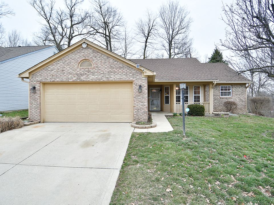 1st image of 878 Charter Woods Dr