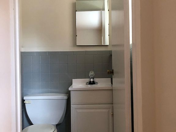 2nd image of 2259 119th St APT 1