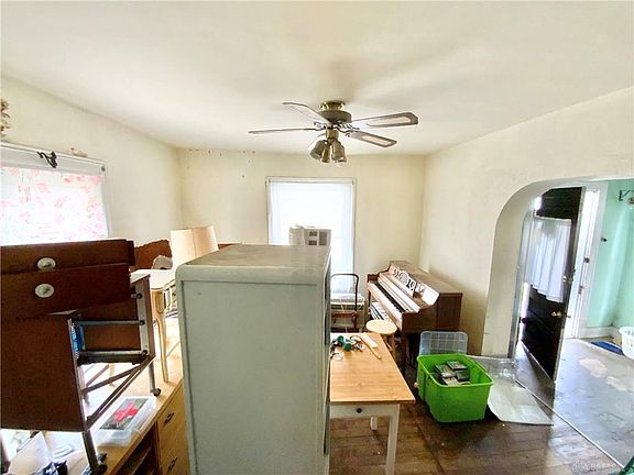 3rd image of 322 S Miami Ave