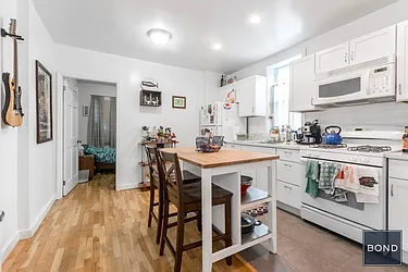 Rented by Bond New York