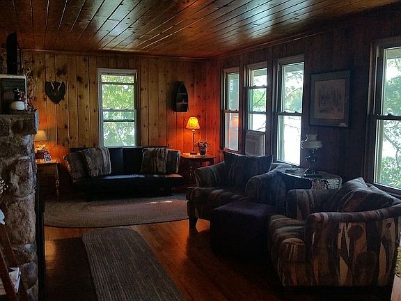 Lower-Lake view every window