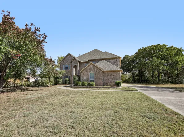 6350 Rogers Dr, North Richland Hills, TX 76182