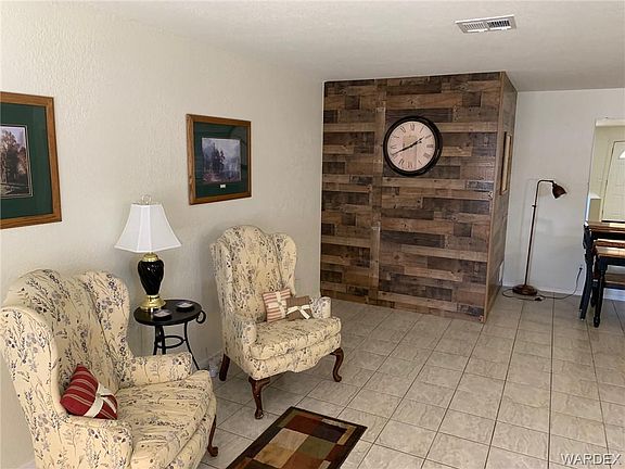4th image of 1541 E Cottonwood Ln