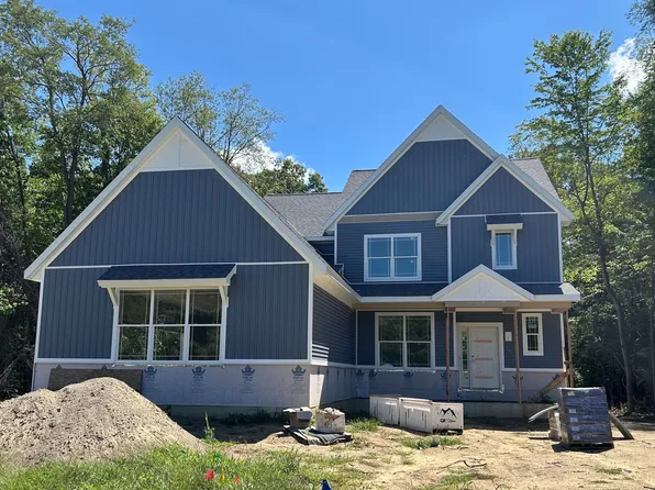5273 Grande View Ln, Jackson, MI 49201