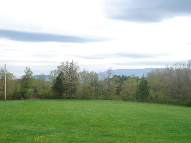 3rd image of 617 PLATTEKILL Road