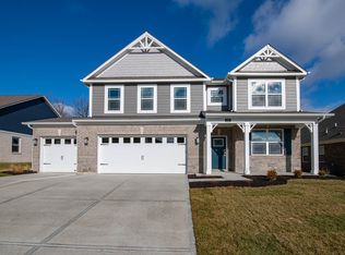 882 Booneway Ln, Bargersville, IN