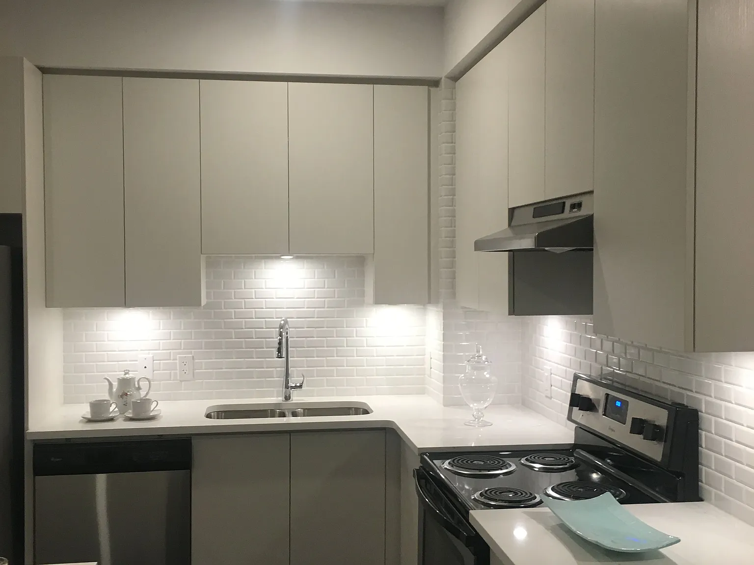 1 bed, $2,400 — Photo 2