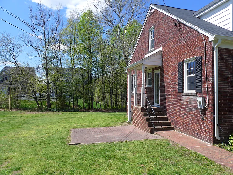 9331 Whiskey Bottom Rd — Photo 38