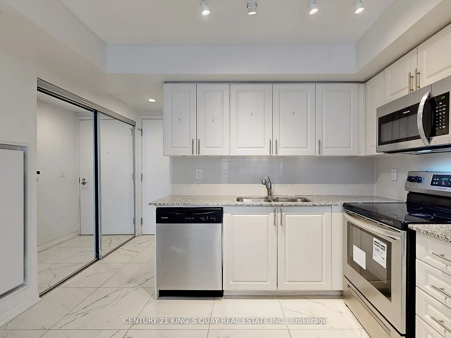 1 bed, $2,100 — Photo 2