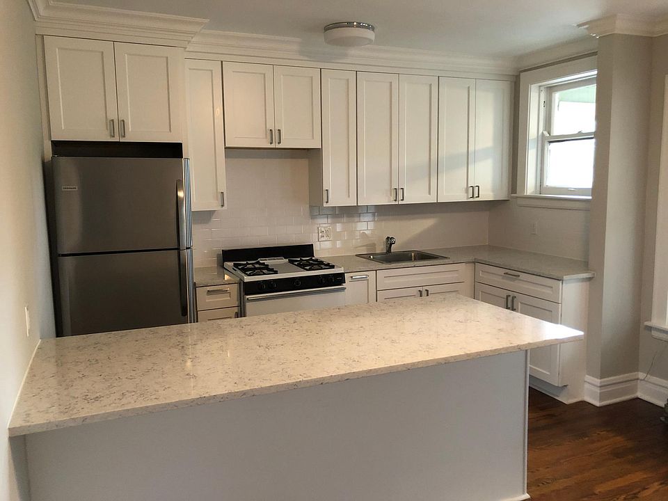 1st image of 315 Harrison St