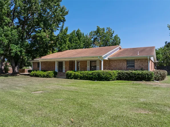 111 Meadowlark Ln, Durant, OK 74701