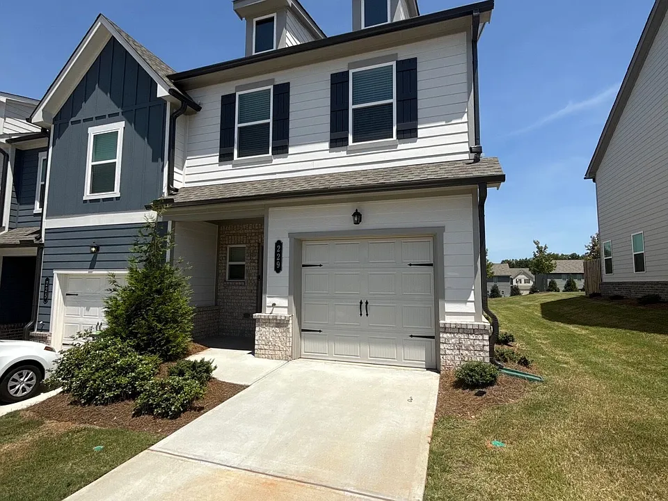 229 Kenoot Dr