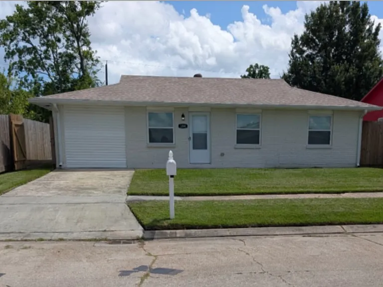 304 Deacon St — Photo 1