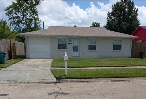 304 Deacon St Photo 1