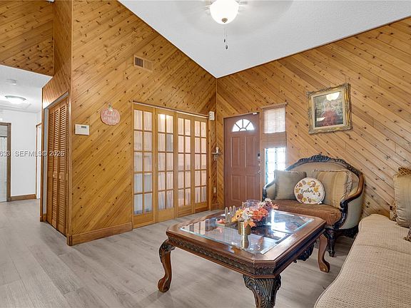 5th image of 21056 SW 124th Avenue Rd