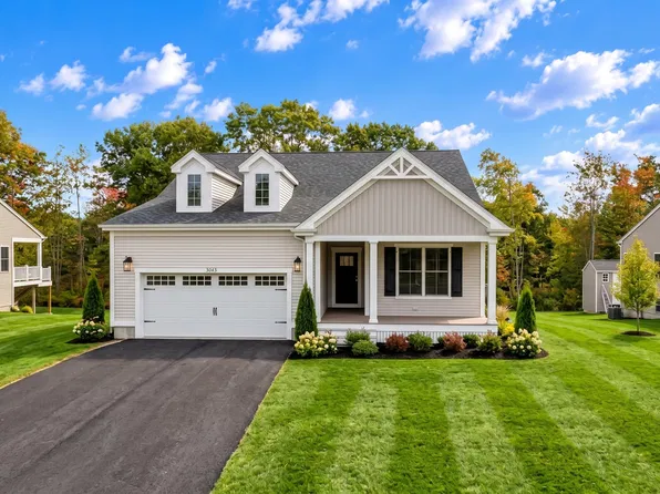 65 Club House Dr, Dighton, MA 02715