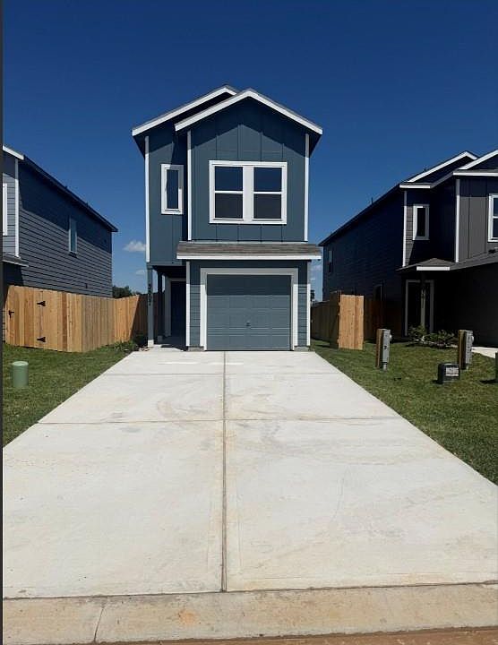 1st image of 3607 Duplet Ave