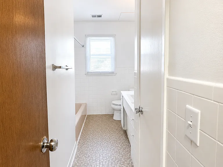 5003 Woolworth Ave #8 — Photo 6