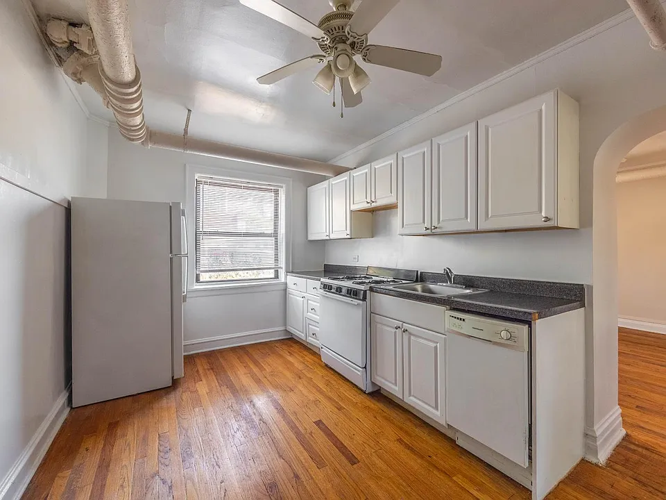 2415 W Sunnyside Ave #G