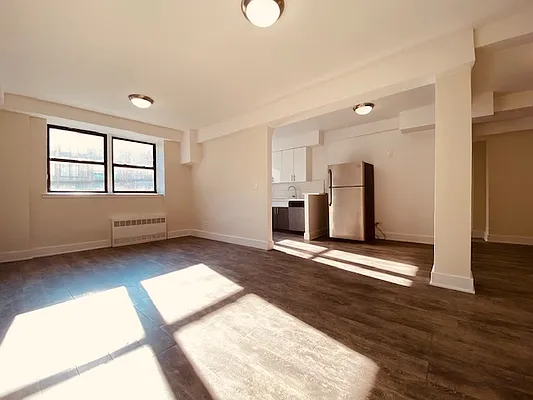 Rented by Silverstein Collection LLC  | media 2