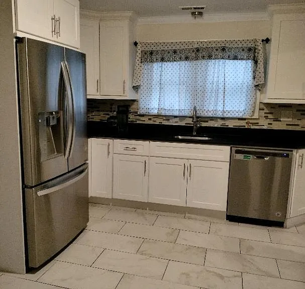 953 Longbrook Ave #2 — Photo 3