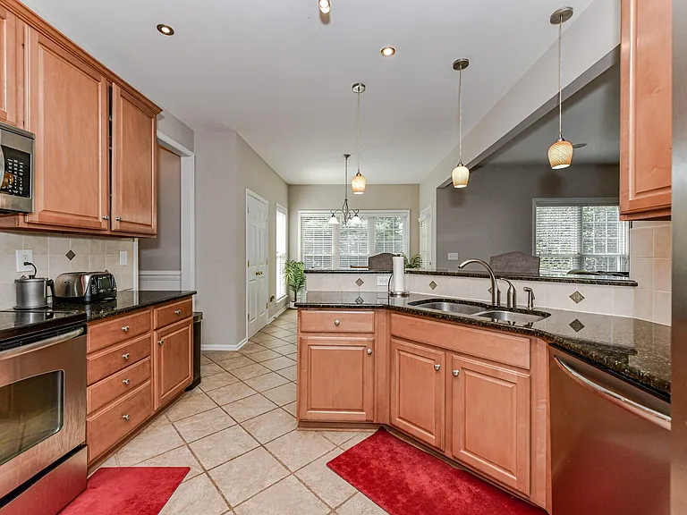 16829 Hampton Trace Rd — Photo 17