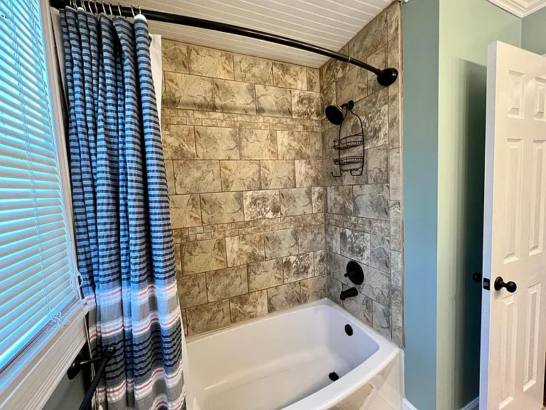224 N Prince Ln — Photo 15