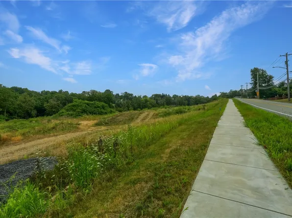 7 Beaver Grade Rd, Mc Kees Rocks, PA 15136