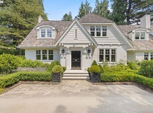 4061 SW Greenleaf Dr, Portland, OR 97221