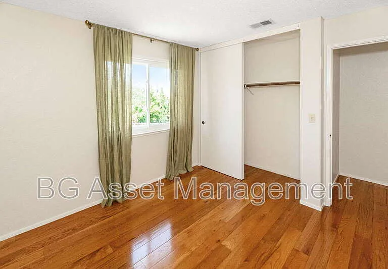 2726 Garrity Ct — Photo 28