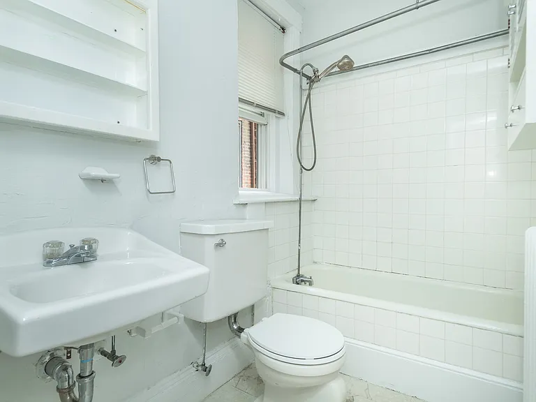 41 Anderson St #8 — Photo 8