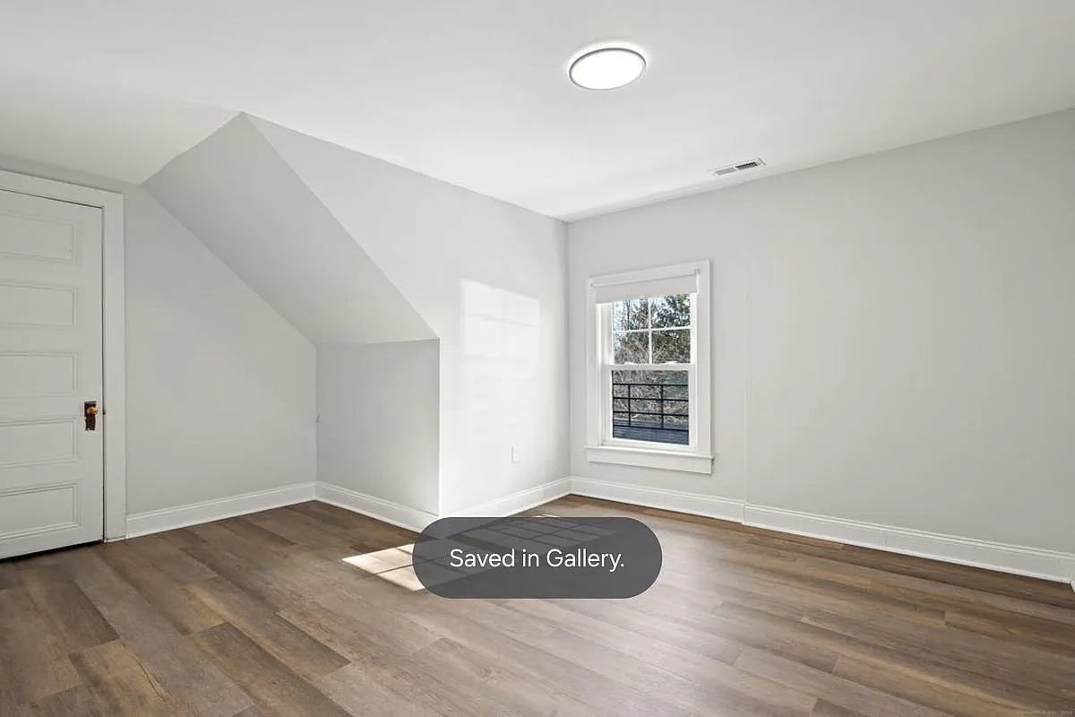 2 bed, 1.0 bath, 900 sqft, $3,200 — Photo 3