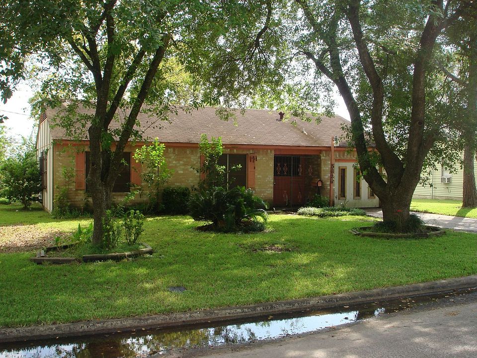 1st image of 5626 Lakefield Dr