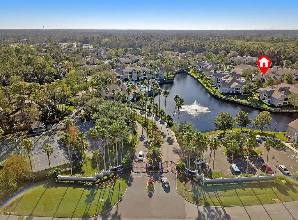 700 Boardwalk Dr — Photo 4
