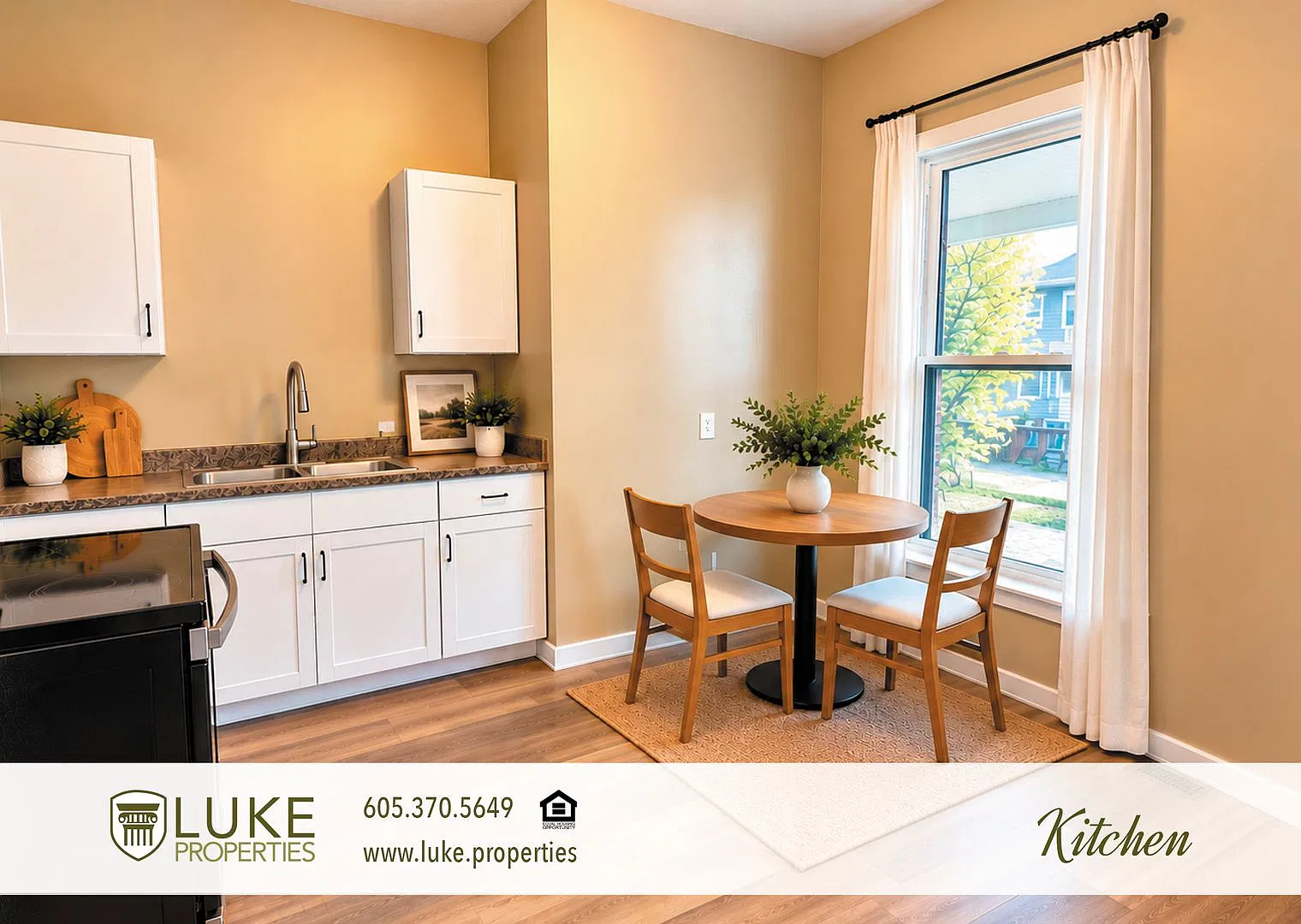 Updated home in historic district near Downtown Sioux Falls — Photo 4