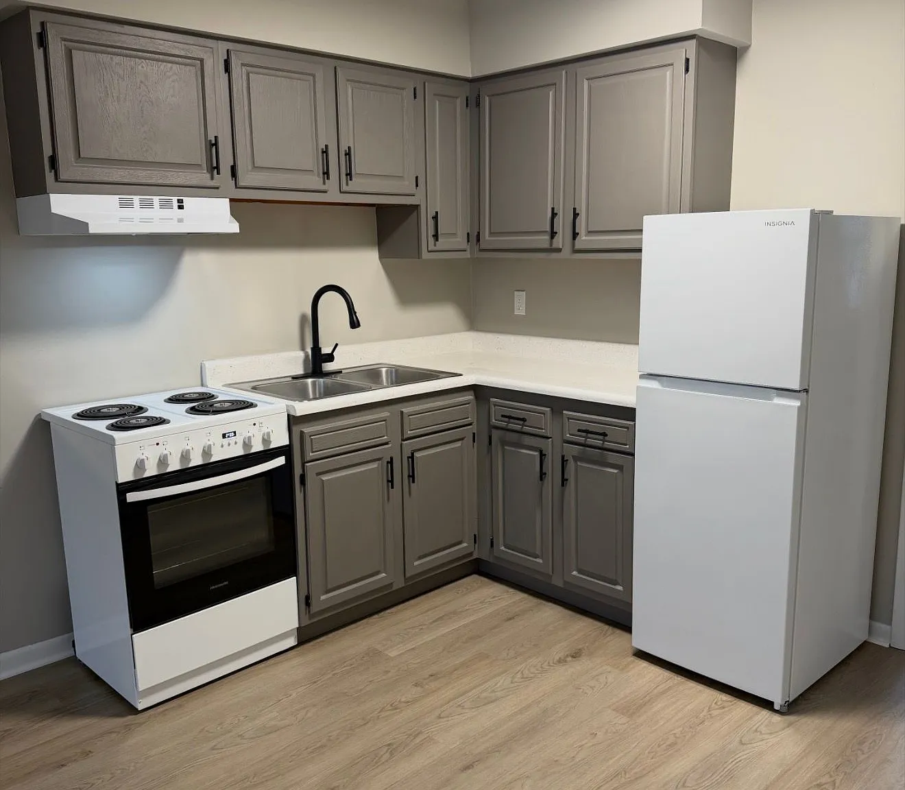 1 bed, 1.0 bath, 600 sqft, $795 — Photo 1