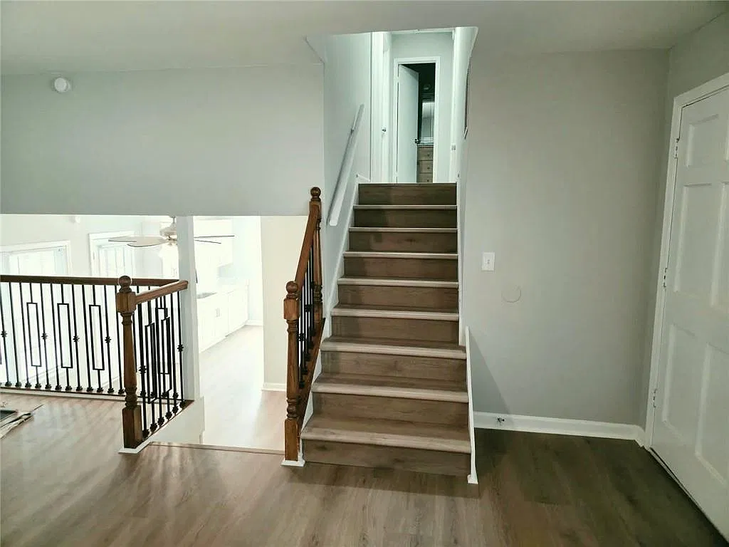 4 bed, 3.0 bath, 1484 sqft, $1,995 — Photo 4