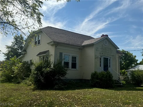 4946 Wilson Sharpsville, Fowler, OH 44418