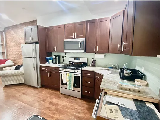 Rented by Papp Realty | media 2