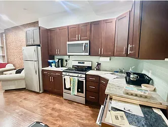 Rented by Papp Realty