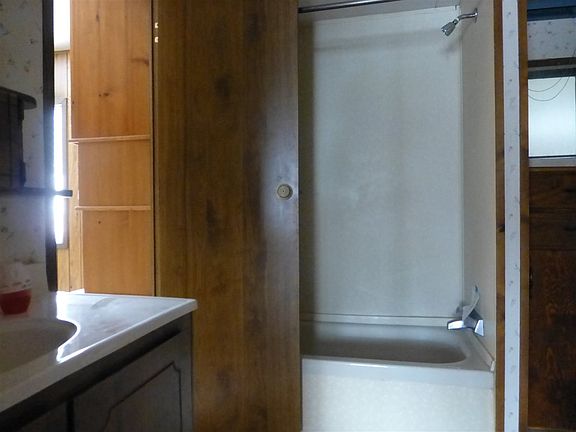 5th image of 1336 Kingslane