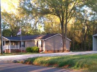 235 Ledford Rd, Townville, SC 29689